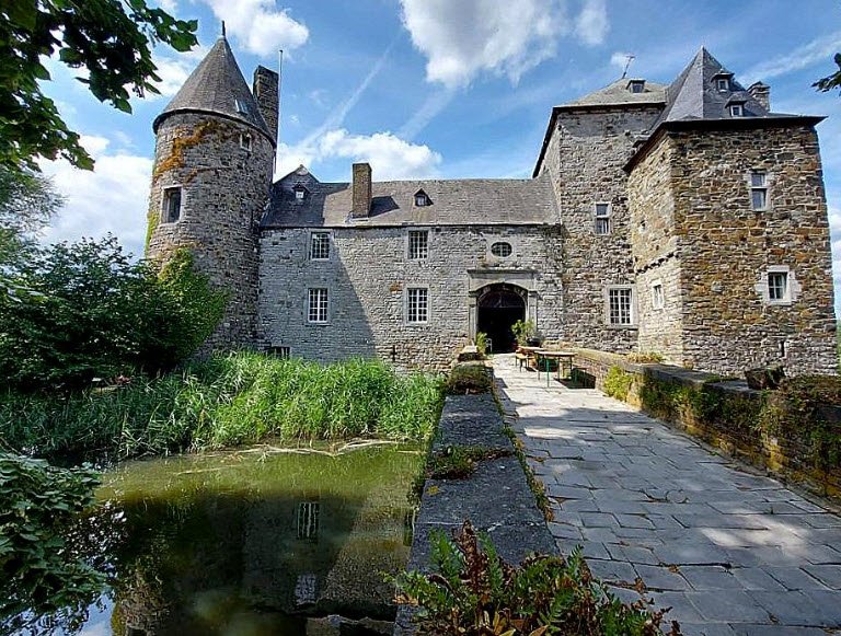 Château de Graaf, Plombières, Belgium